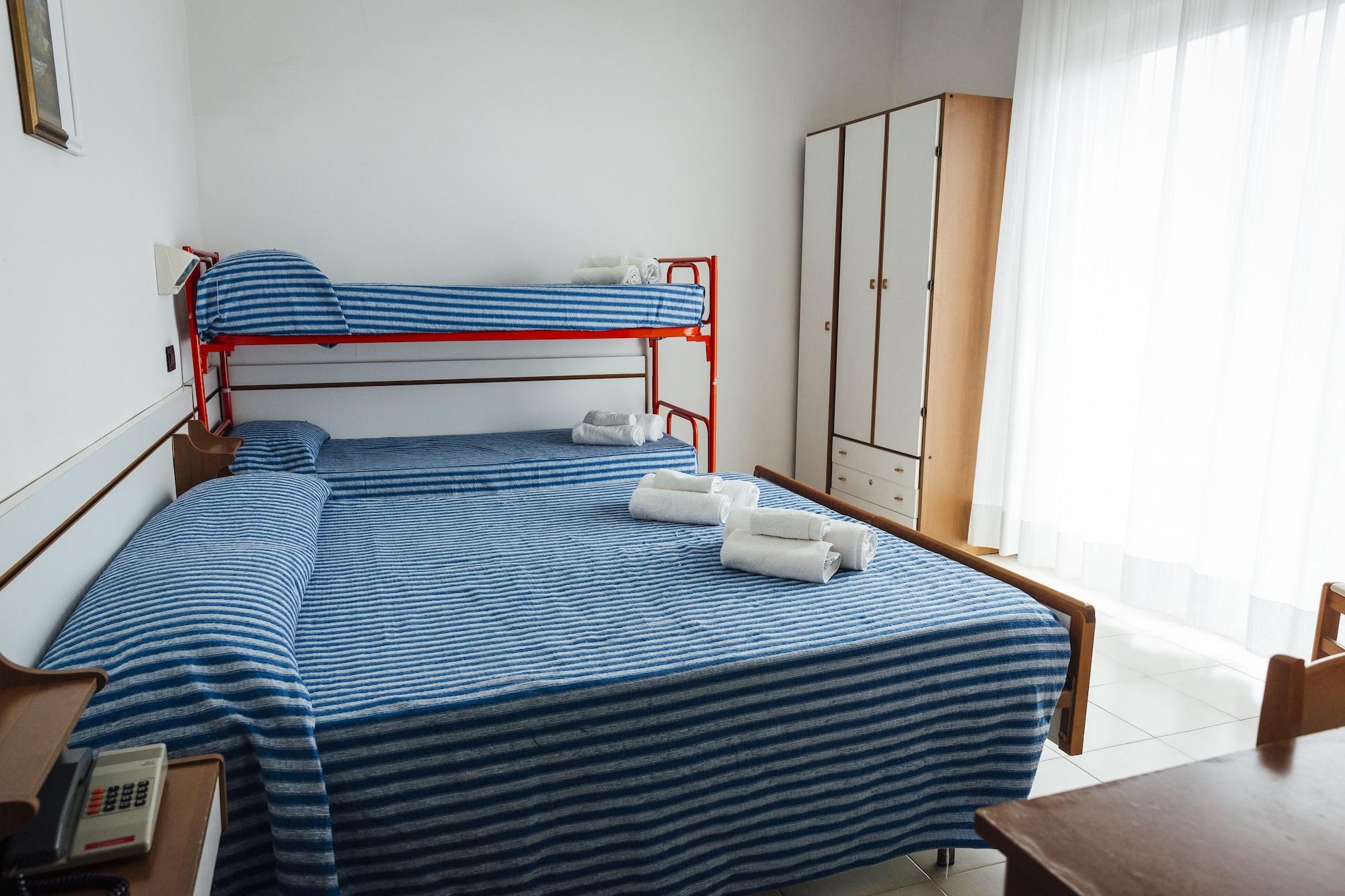 Hotel Montecarlo Rimini Bagian luar foto