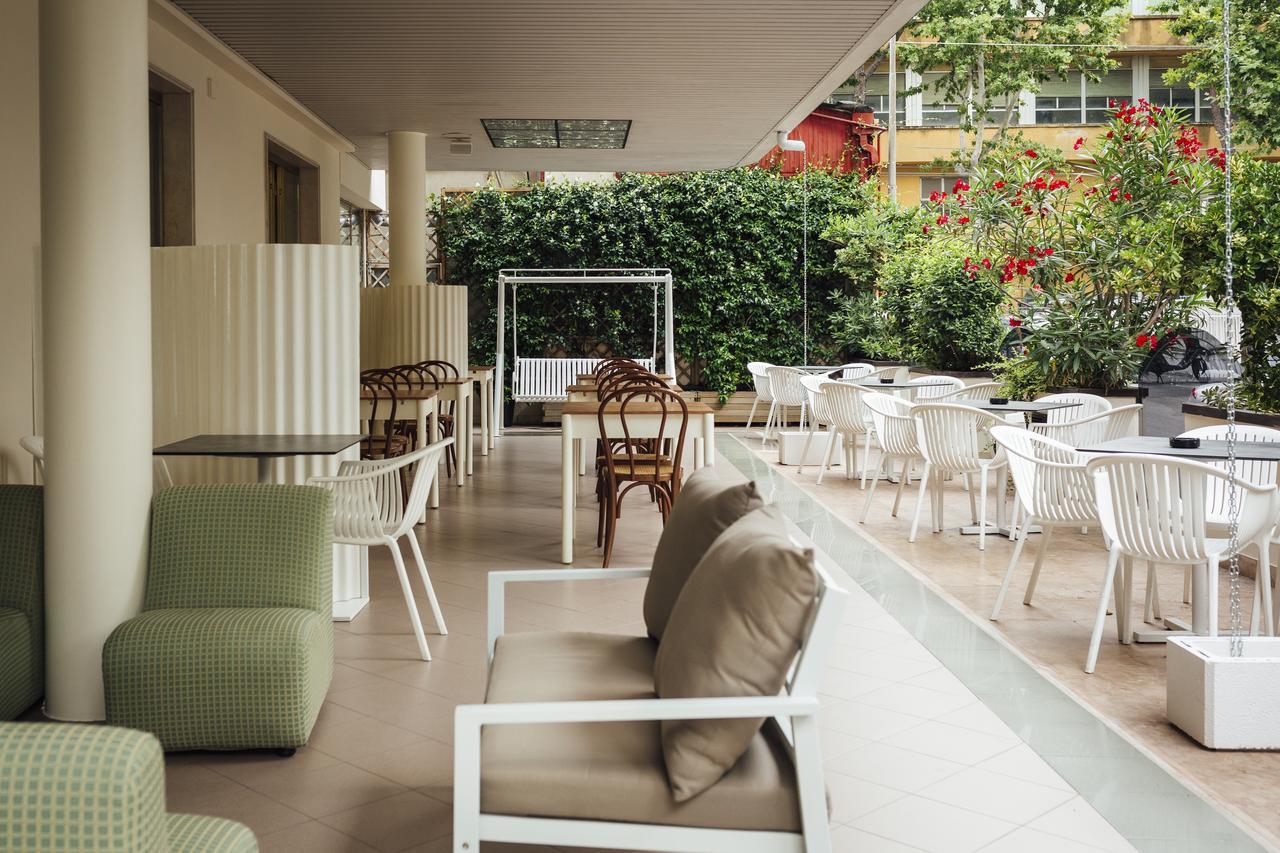 Hotel Montecarlo Rimini Bagian luar foto