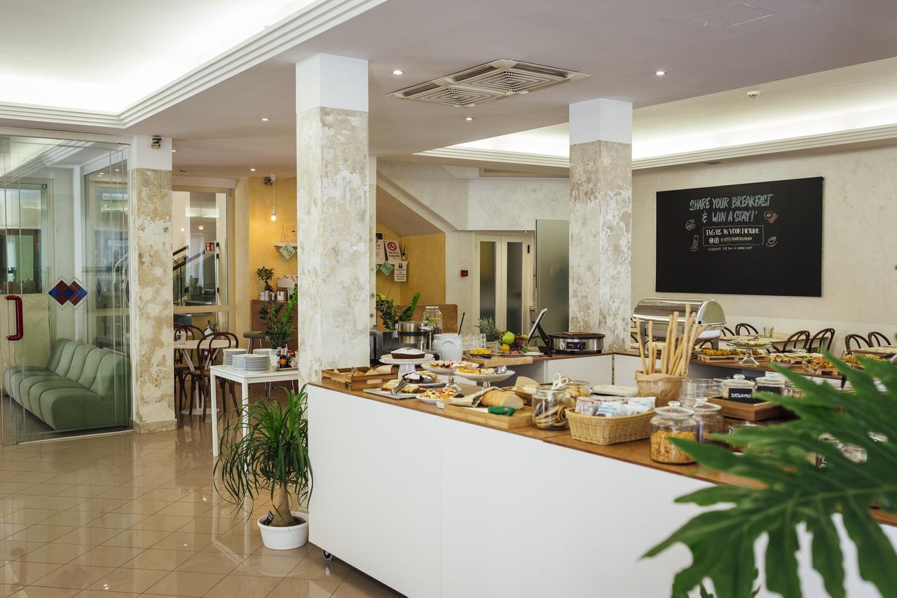 Hotel Montecarlo Rimini Bagian luar foto